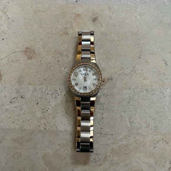 Fossil Watch - Picture 2 of 3
